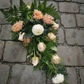 Brebukett, hvit med sjampanje