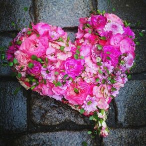 Hjerte til begravelse, lys lilla