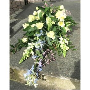 Brebukett, hvit med lyse farger